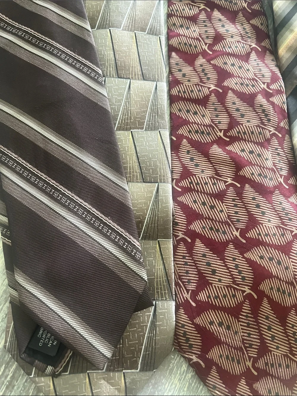 5 Men's Burgundy,browns & golds Patterned Silk Tie - Classic Formal Accessory.